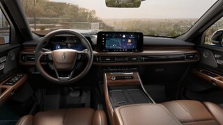 2025 Lincoln Lincoln Aviator Internal Image 2